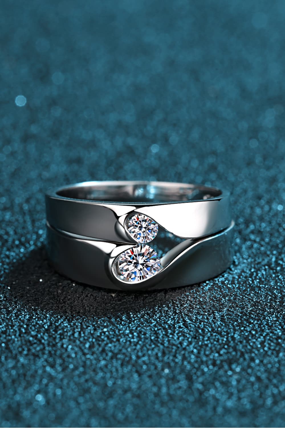 Sparkala™ Moissanite Rhodium-Plated Inlaid Swirl Ring
