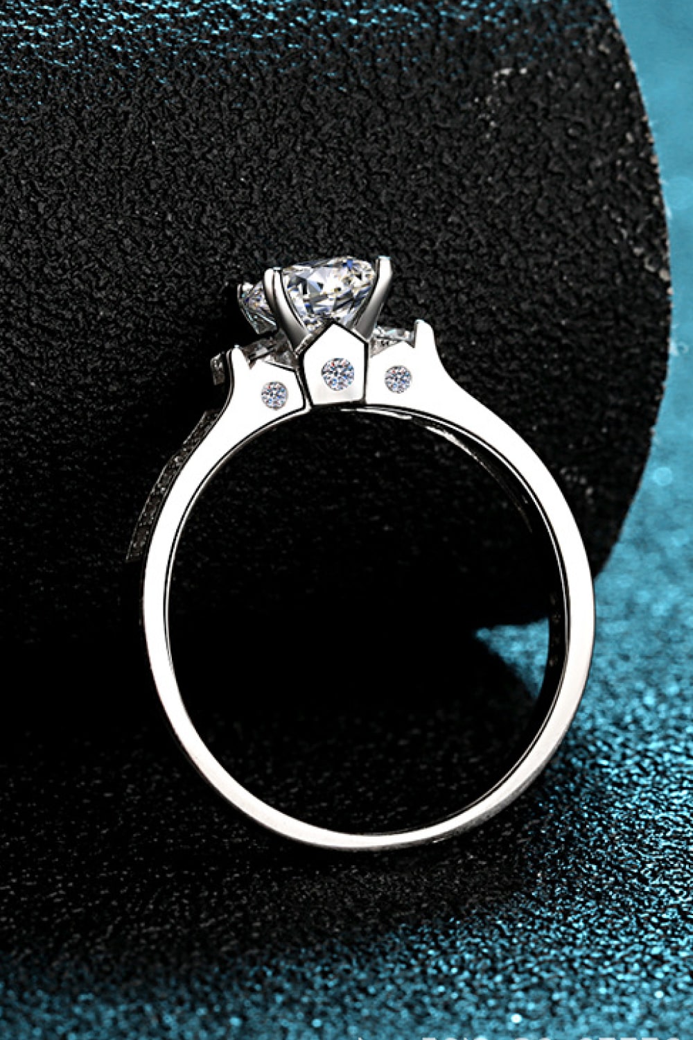 Lucky Charm Brilliant Round Cut Sparkala™ Moissanite Rhodium-Plated Ring