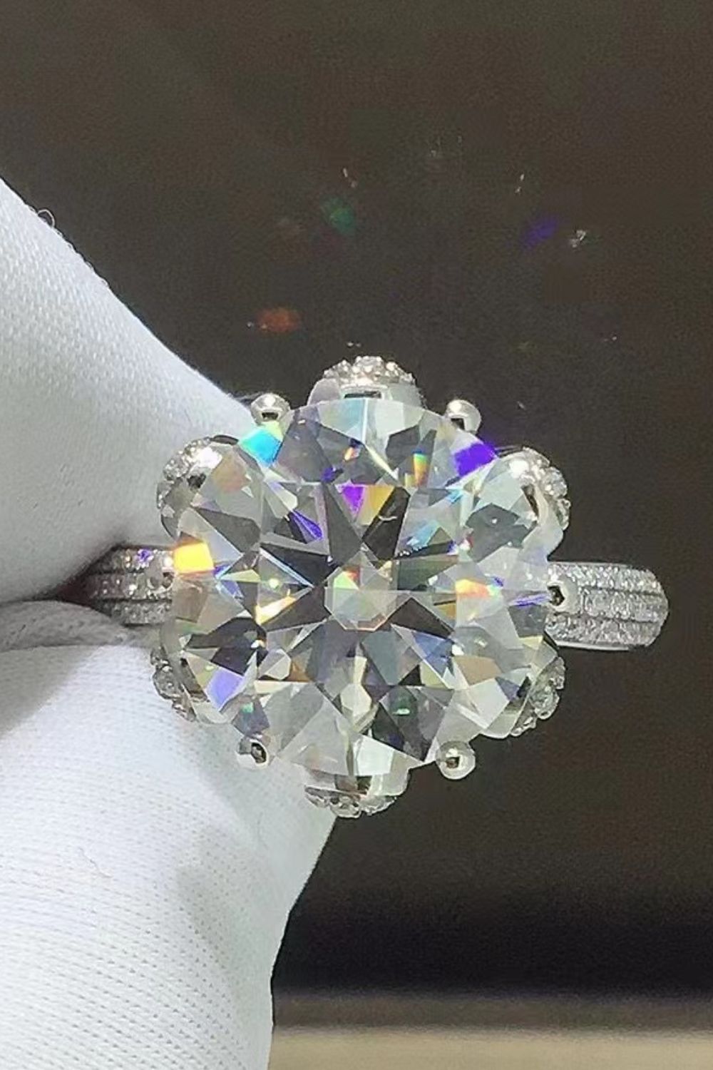 5 Carat Round Brilliant Cut Moissanite Side Stone Ring - Sparkala