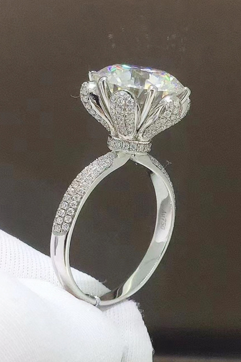 5 Carat Round Brilliant Cut Moissanite Side Stone Ring - Sparkala