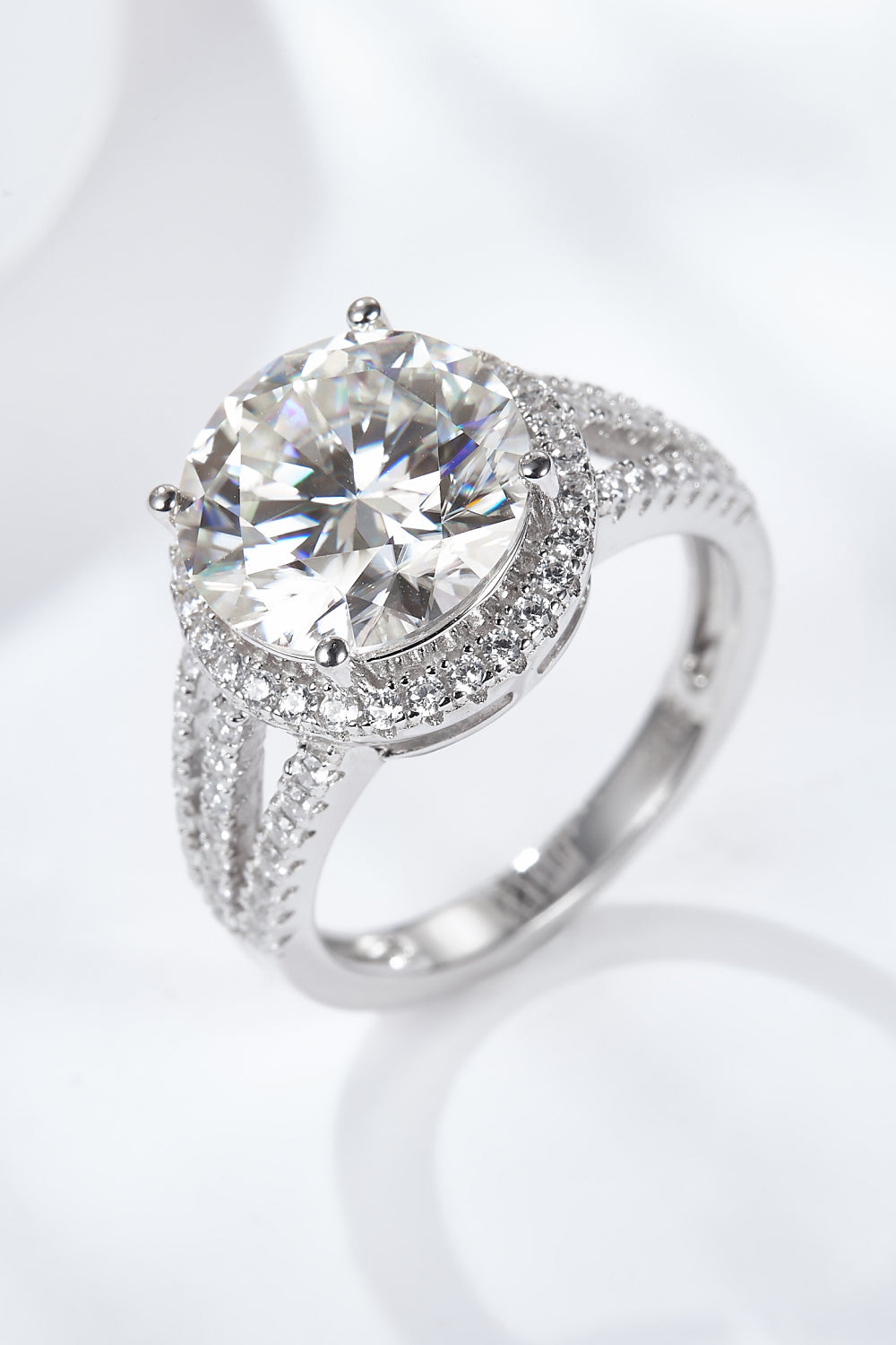5 Carat Brilliant Round Cut Sparkala™ Moissanite Split Shank Ring (Platinum Over Pure Sterling Silver)