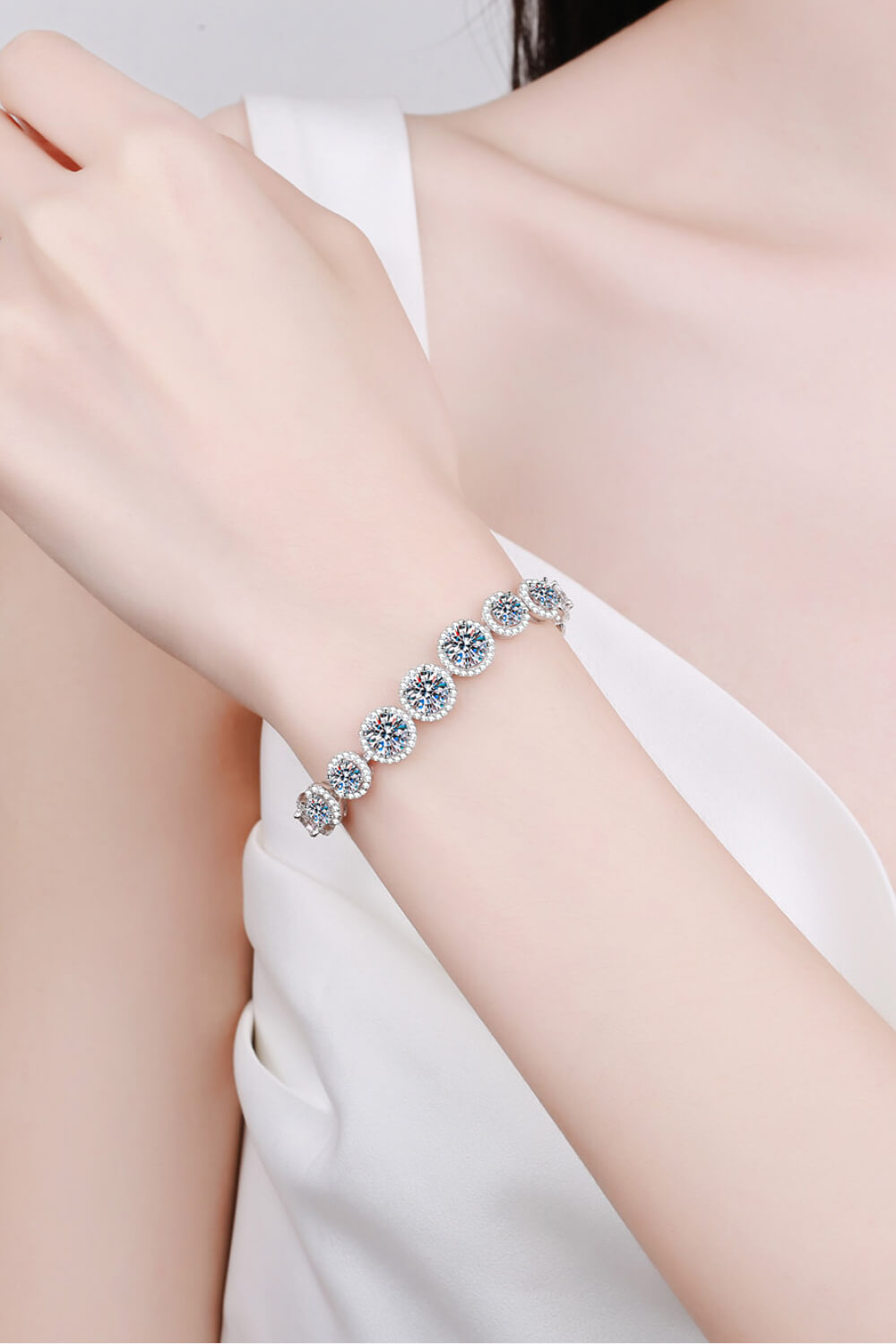 10.4 Carat Brilliant Round Cut Sparkala™ Moissanite Tennis Bracelet (Rhodium Over Pure Sterling Silver)