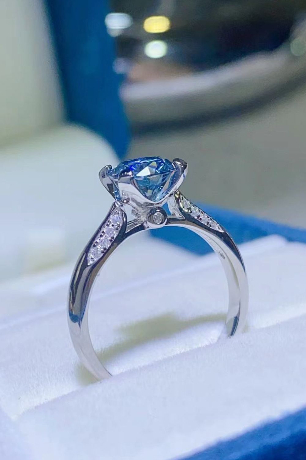 1 Carat Blue Round Brilliant Cut Moissanite 4-Prong Ring - Sparkala