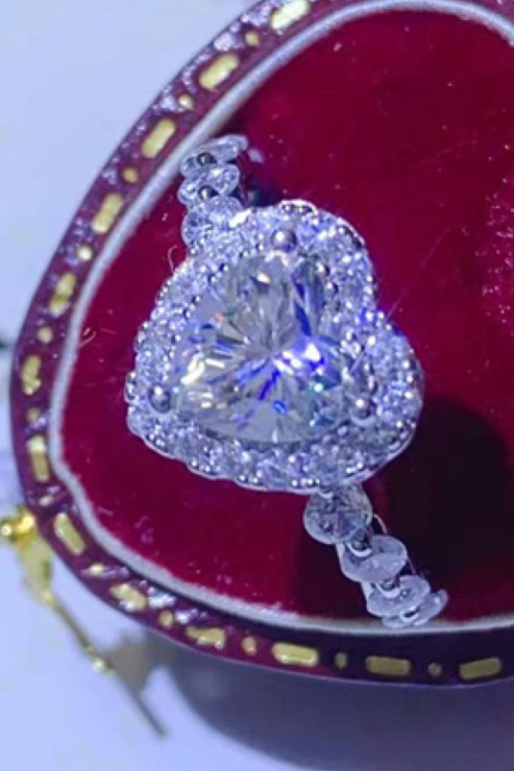 1 Carat Moissanite Heart Ring - Sparkala