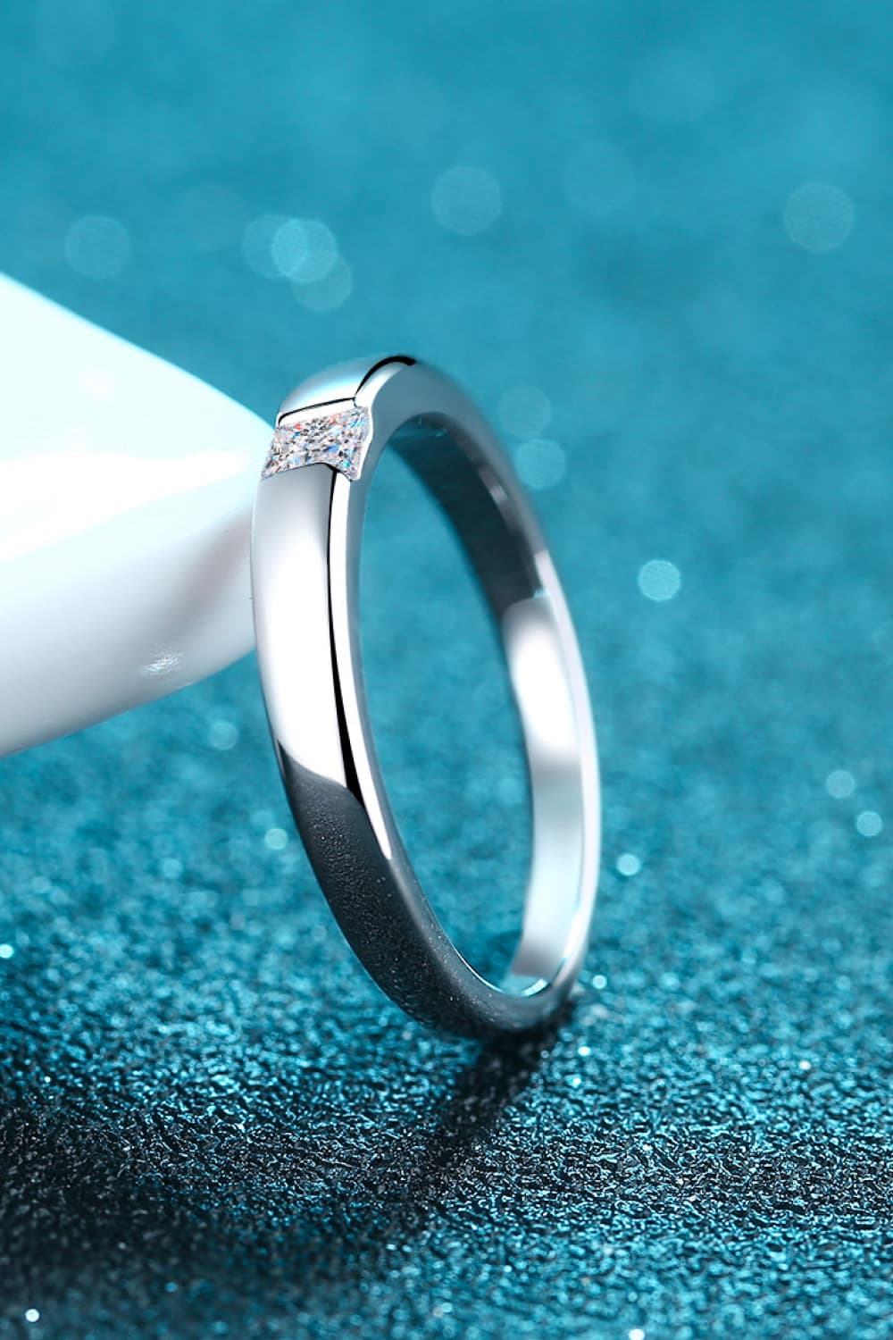 Inlaid Moissanite Rhodium-Plated Ring - Sparkala