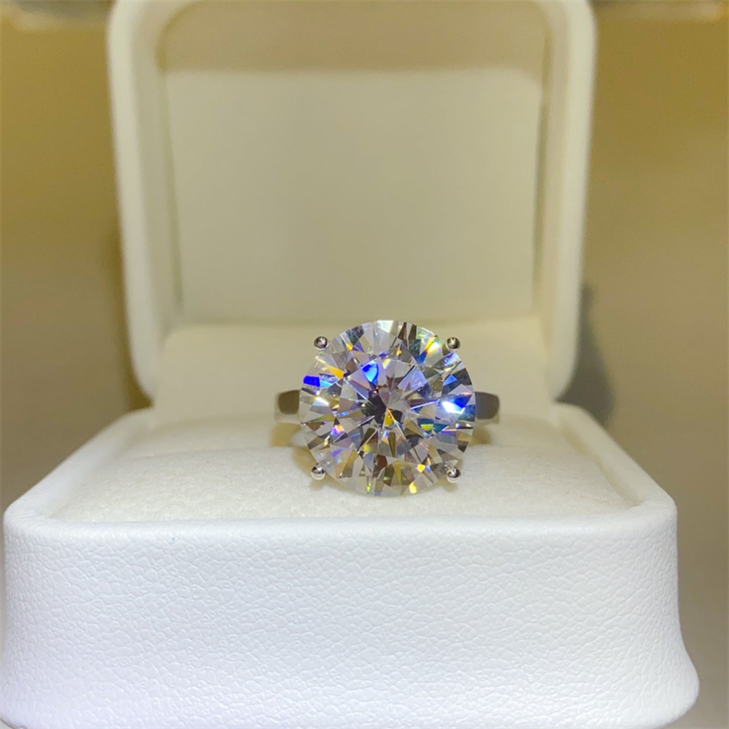 10 Carat Round Brilliant Cut Moissanite Pure Sterling Silver Ring - Sparkala