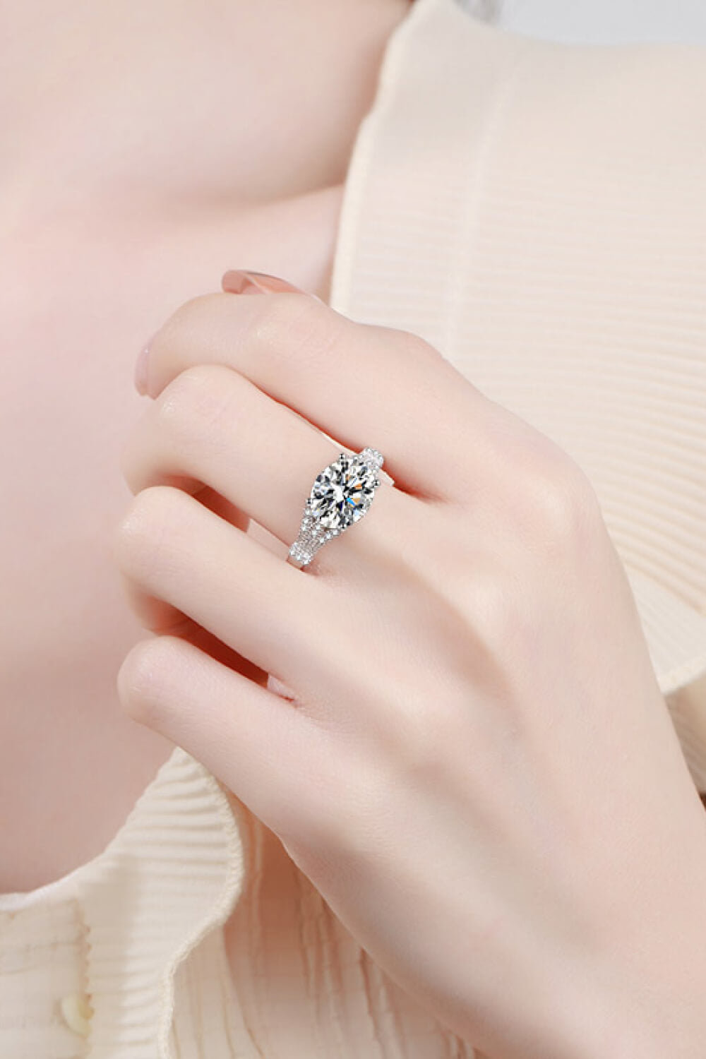 Beautiful Day 3 Carat Brilliant Round Cut Sparkala™ Moissanite Ring