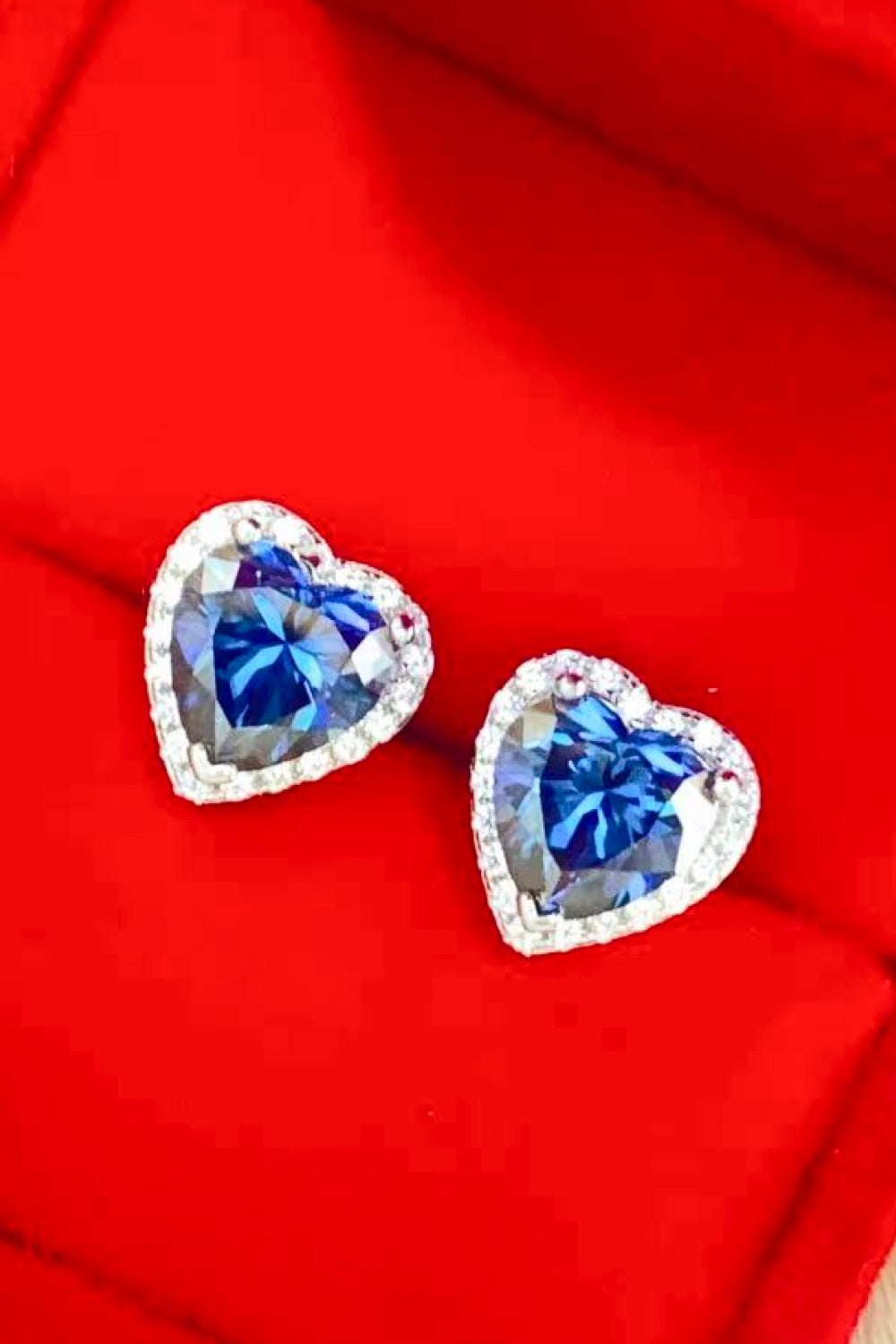 4 Carat Moissanite Heart-Shaped Stud Earrings (Platinum-Plated Fine Silver) - Sparkala