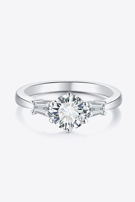 Loyal Love 1 Carat Brilliant Round Cut Moissanite Ring (Platinum Over Pure Sterling Silver)