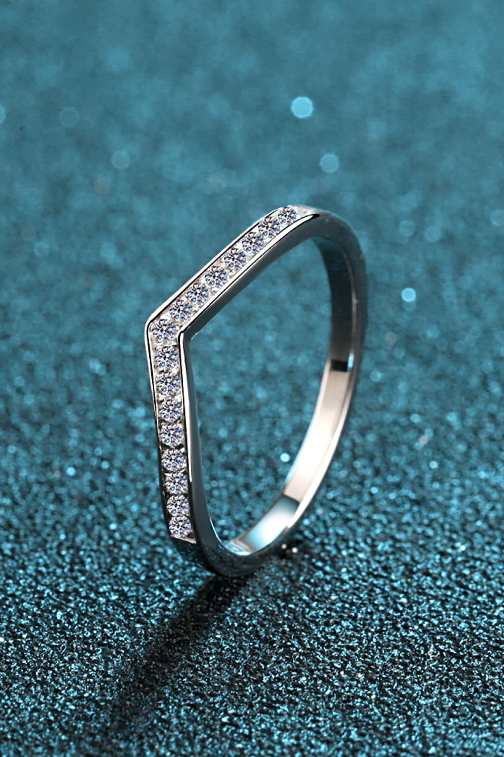 Minimalist Sparkala™ Moissanite Rhodium-Plated Ring