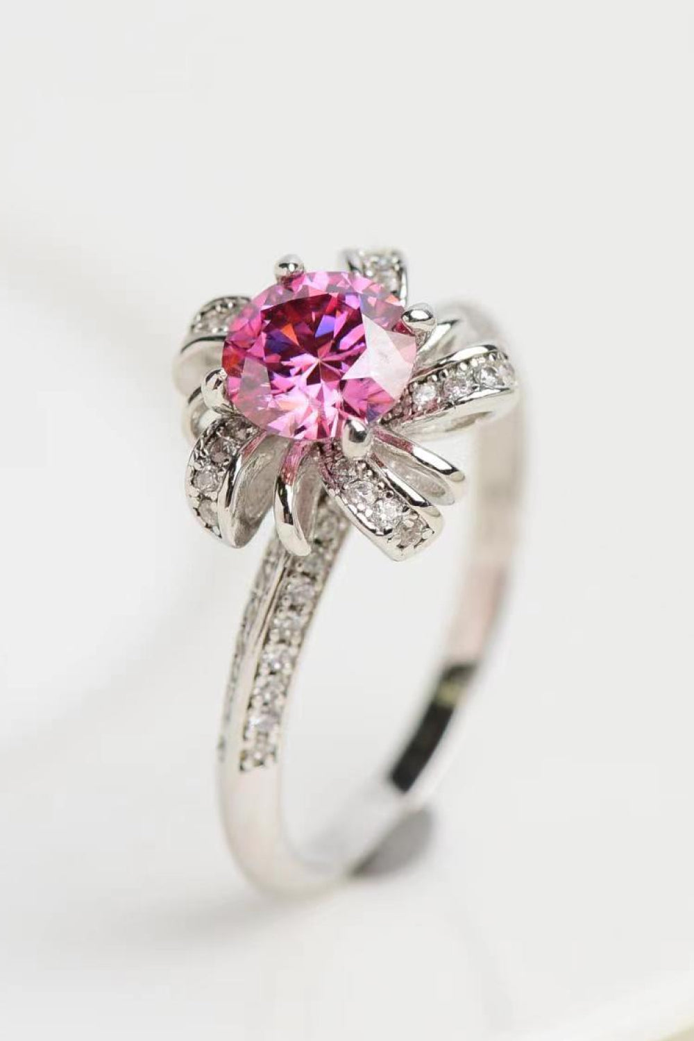 1 Carat Pink Round Brilliant Cut Moissanite Flower-Shaped Ring - Sparkala