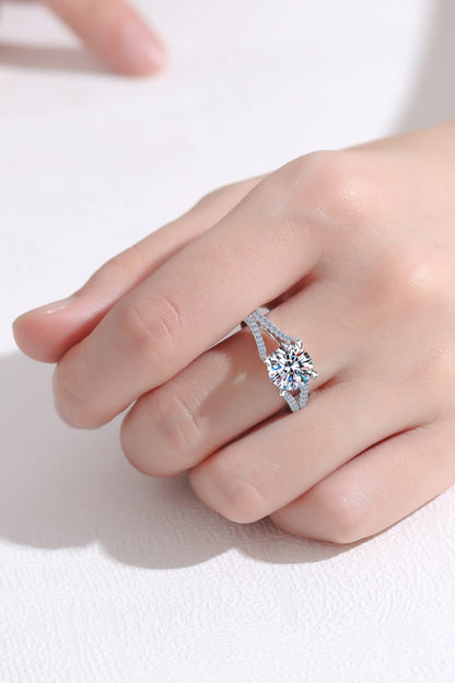 Stylish Brilliant Round Cut Sparkala™ Moissanite Sterling Silver Ring