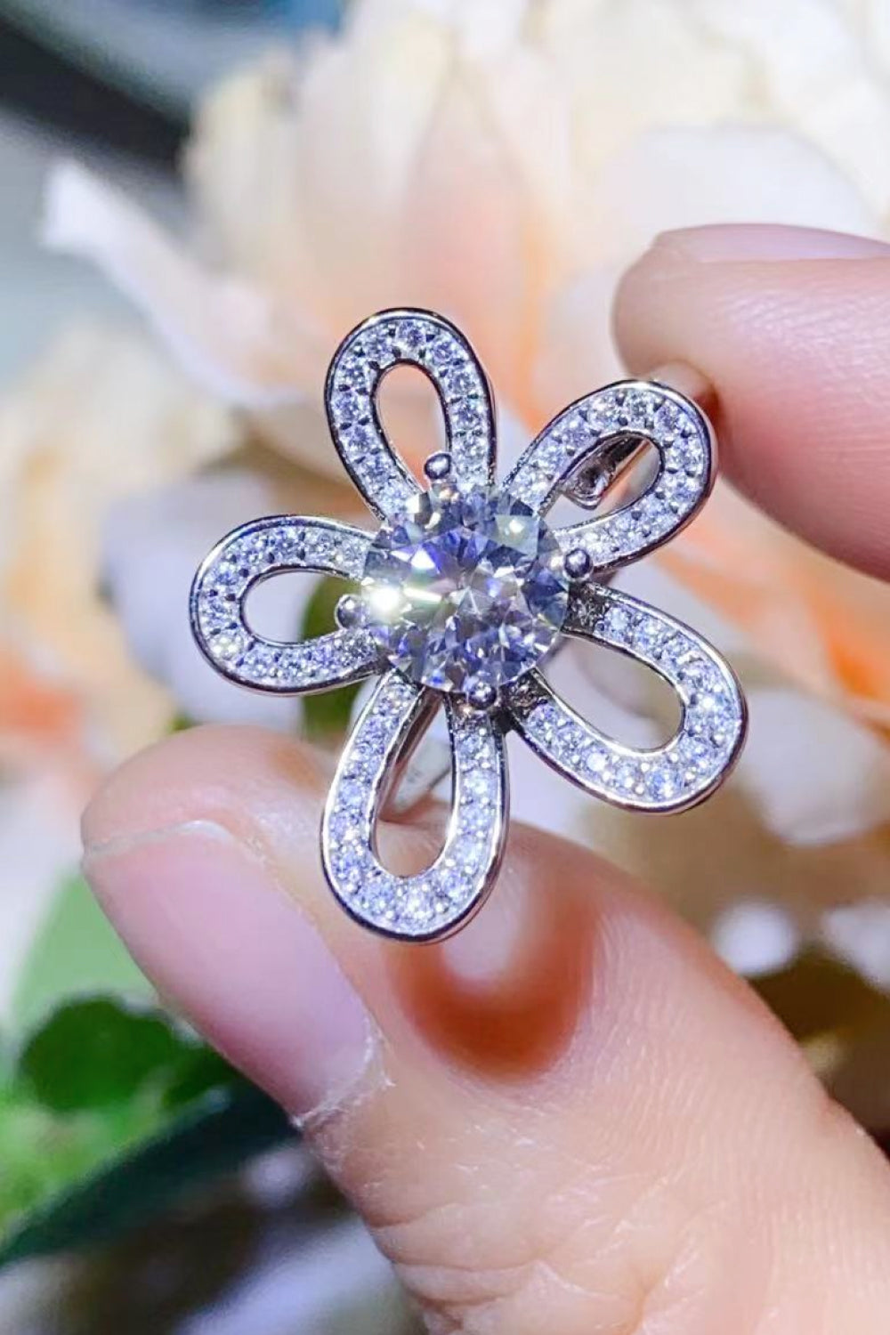 1 Carat Round Brilliant Cut Moissanite Flower-Shaped Open 925 sterling silver Ring - Sparkala