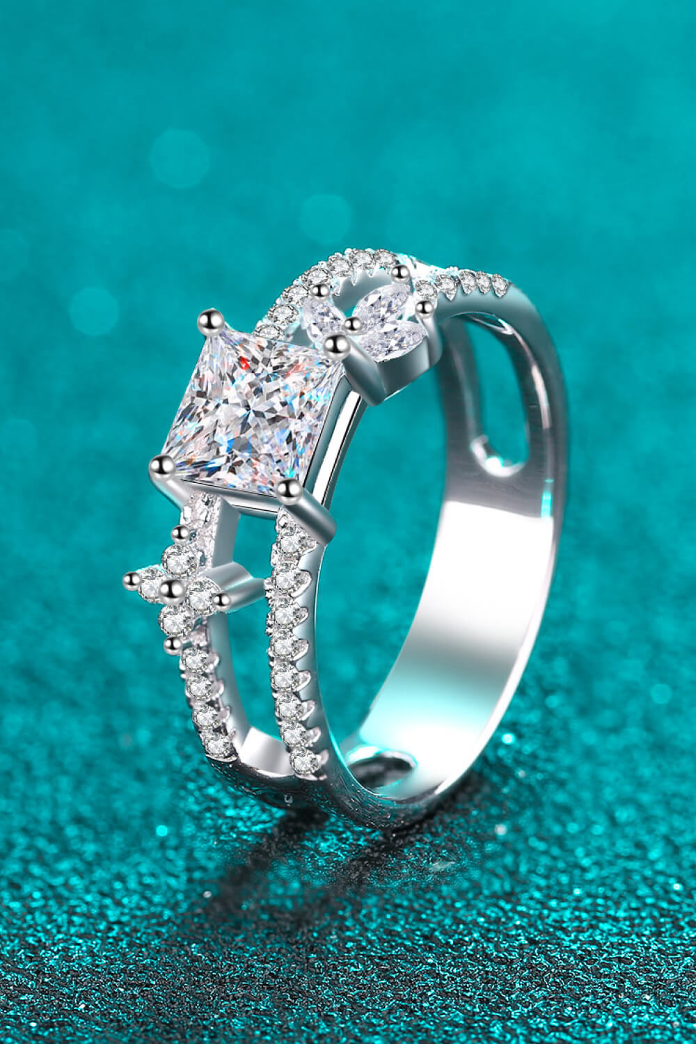 Sparkala™ Moissanite Double Layered Ring