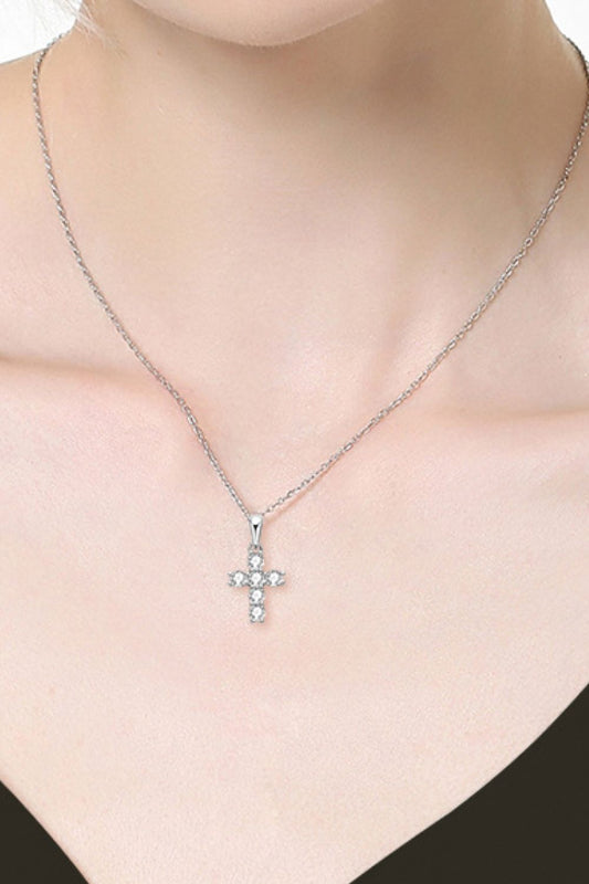 925 Sterling Silver Cross Moissanite Pendant Necklace (Platinum-Plated Fine Silver)