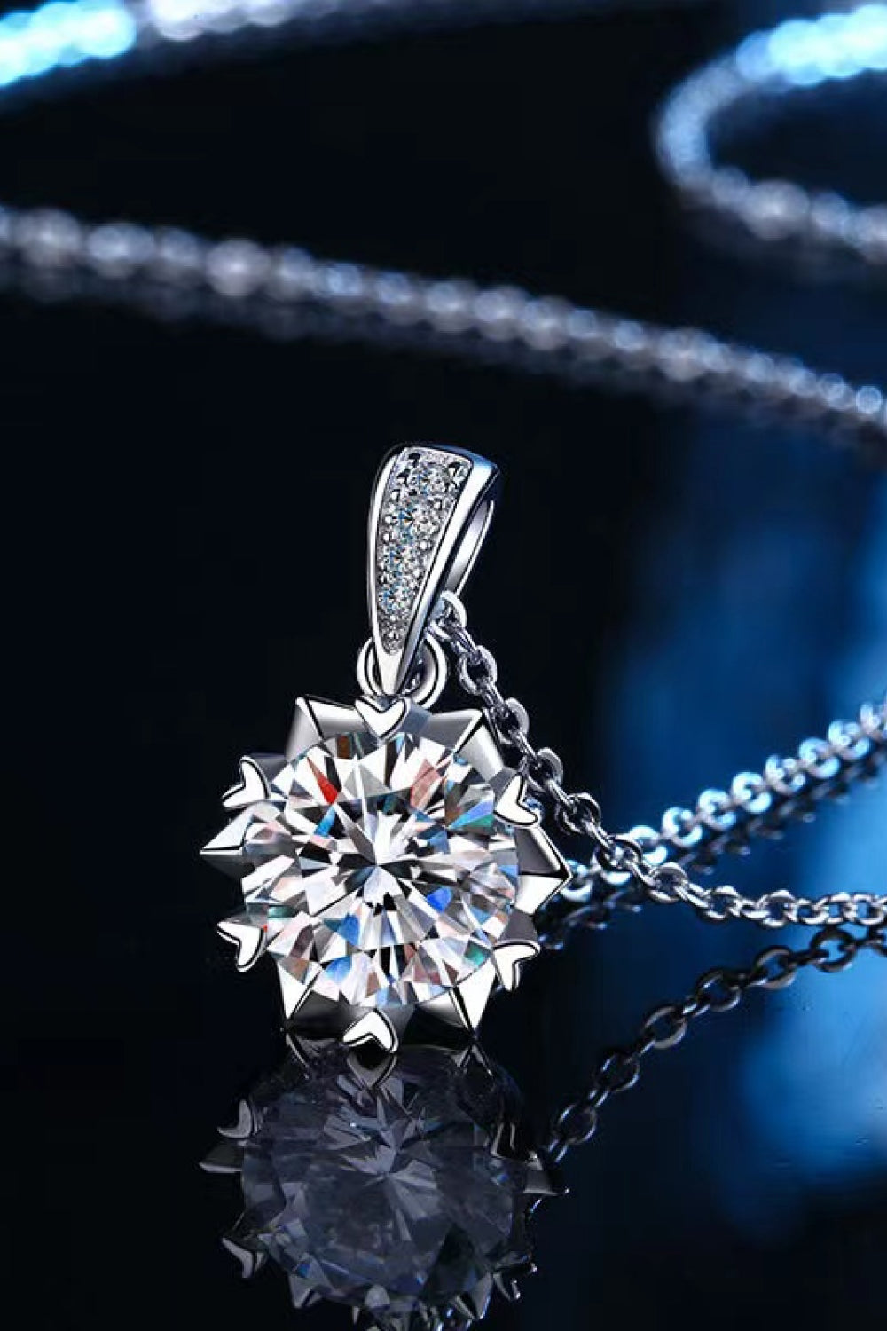 Looking At You 2 Carat Sparkala™ Moissanite Pendant Necklace (Platinum-Plated Fine Silver)