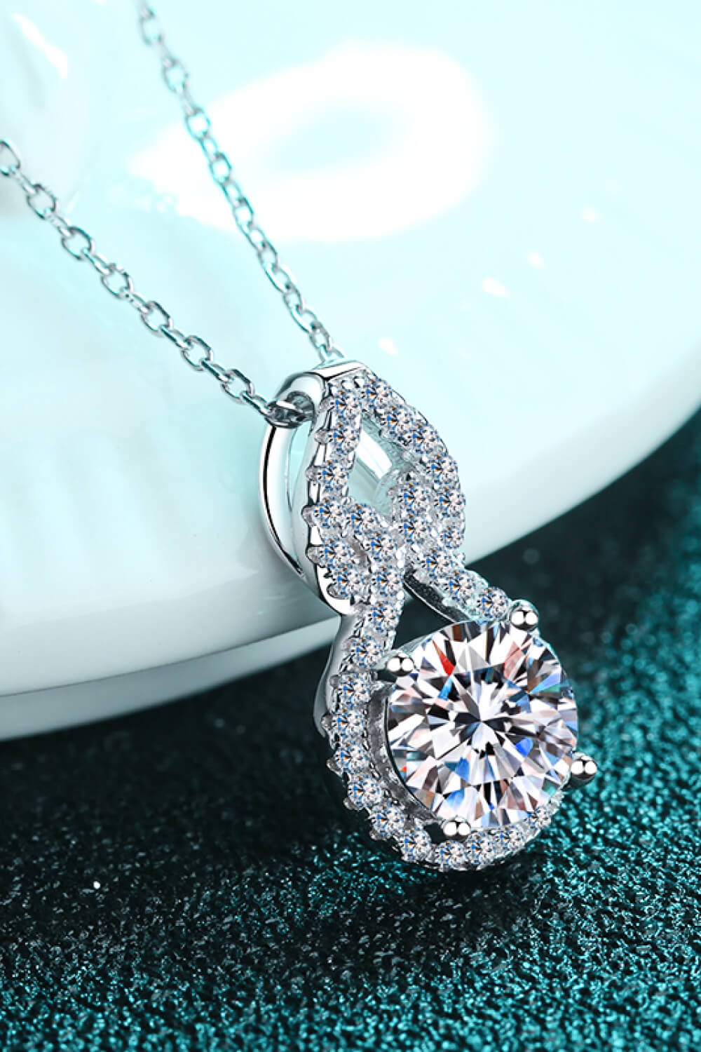 1 Carat Moissanite Pendant Necklace - Sparkala