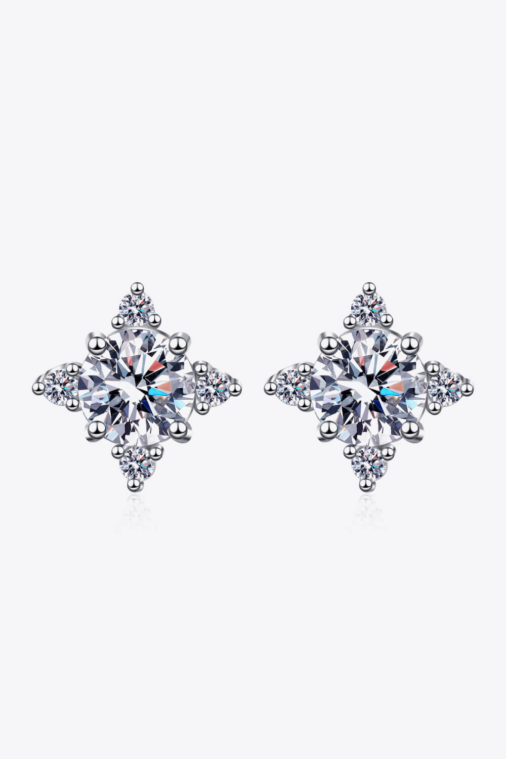 Four Leaf Clover 2 Carat Moissanite Stud Earrings (Platinum-Plated Fine Silver) - Sparkala