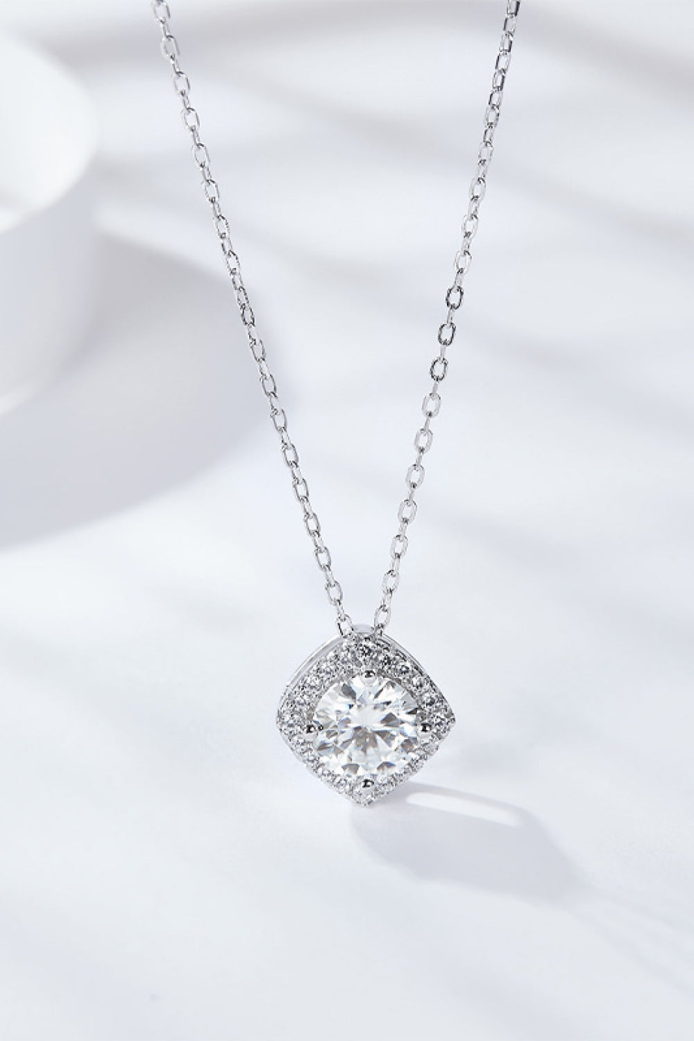 1 Carat Moissanite Geometric Pendant Necklace (Platinum-Plated Fine Silver) - Sparkala